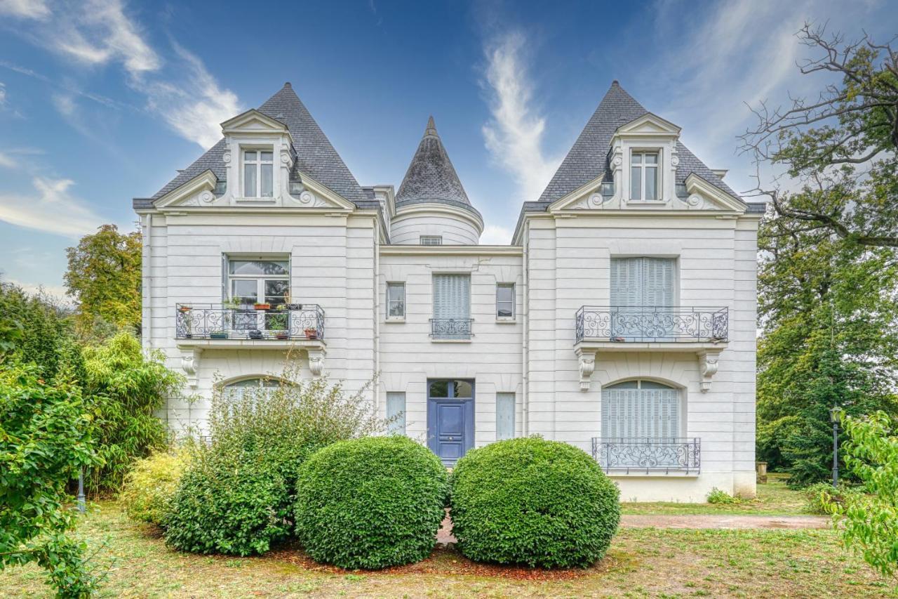 La Reine Blanche Apartment Dammarie-les-Lys Exterior photo